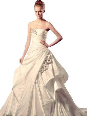 NWT ENZOANI Erica Light Ivory/Antique Gold Koyna Silk Princess Dress (6)